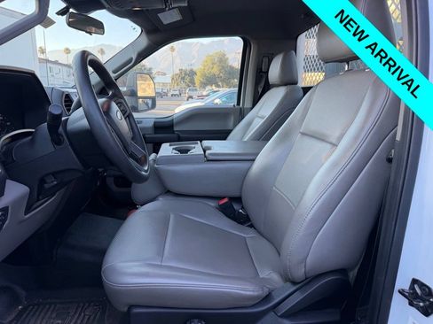 Used 2020 Ford F550 2WD Regular Cab Super Duty image 5