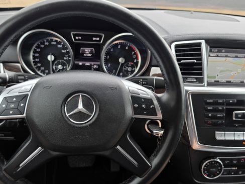 Used 2013 Mercedes-Benz GL 450 4MATIC w/ Premium 1 Pkg image 48