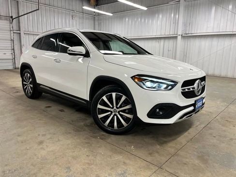 Used 2023 Mercedes-Benz GLA 250 4MATIC w/ Premium Package image 1