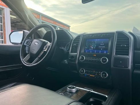 Used 2021 Ford Expedition Platinum AWD/4WD image 42