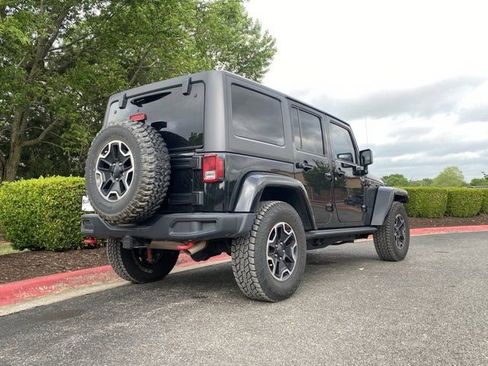 Used 2016 Jeep Wrangler Unlimited Rubicon AWD/4WD image 3
