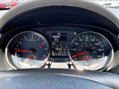 Used 2013 Nissan Rogue S FWD image 23