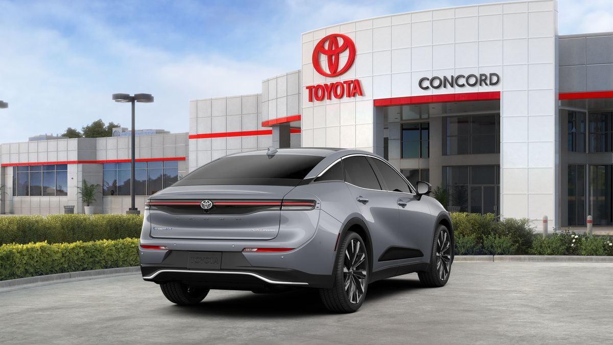 New 2026 Toyota Crown Platinum AWD/4WD image 38