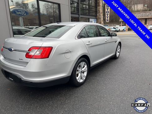 Used 2012 Ford Taurus SEL image 16