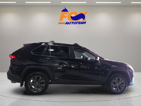 Certified 2024 Toyota RAV4 XLE Premium image 8