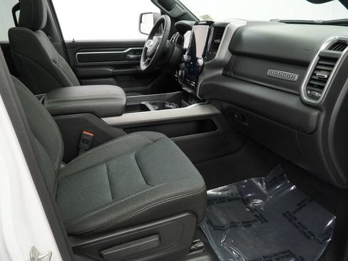 Used 2025 RAM 1500 Big Horn AWD/4WD image 46