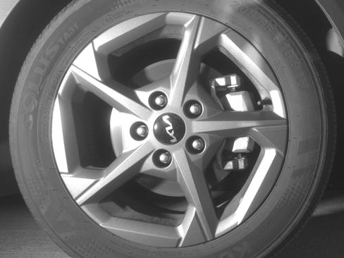 Used 2025 Kia K4 LXS image 13