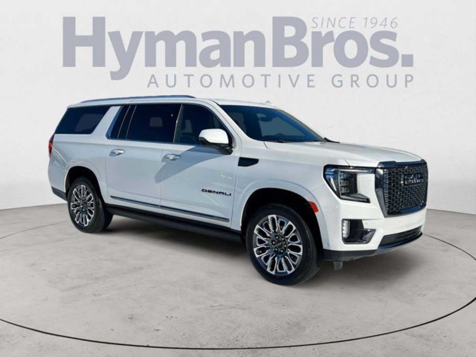Used 2024 GMC Yukon XL Denali Ultimate AWD/4WD image 1