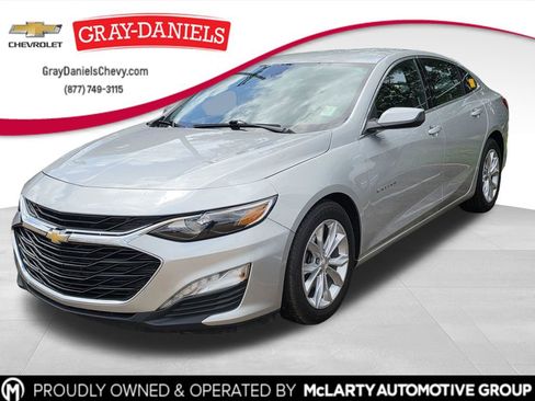 Used 2021 Chevrolet Malibu LT FWD image 1