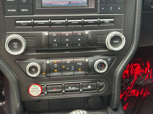 Used 2017 Ford Mustang GT RWD image 16