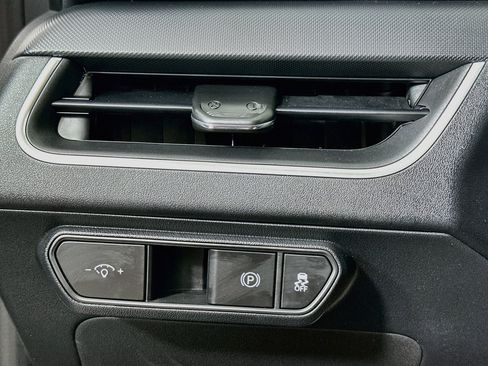 Used 2025 Kia K4 FWD image 17