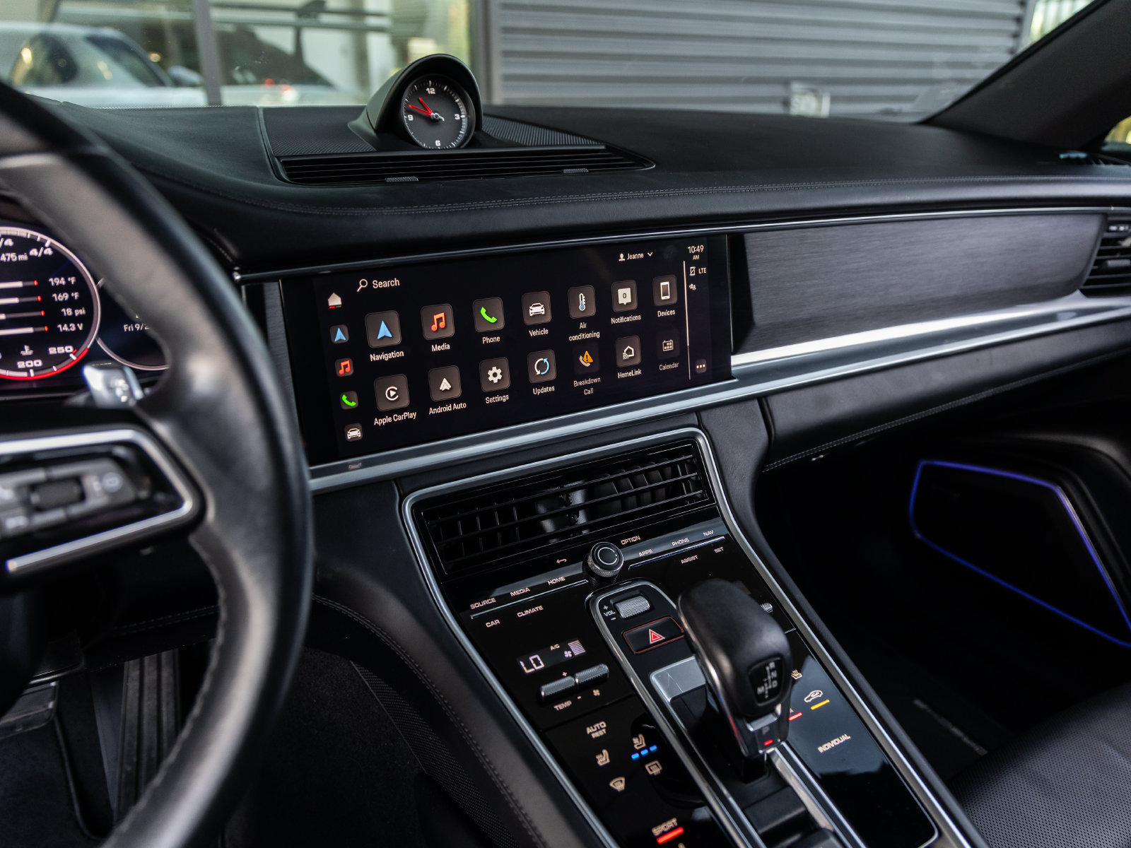 Certified 2023 Porsche Panamera 4 Platinum Edition AWD/4WD image 33