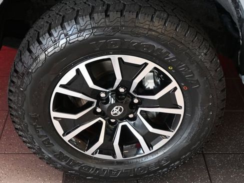 Certified 2021 Toyota Tacoma TRD Sport w/ TRD Premium Sport Package image 23