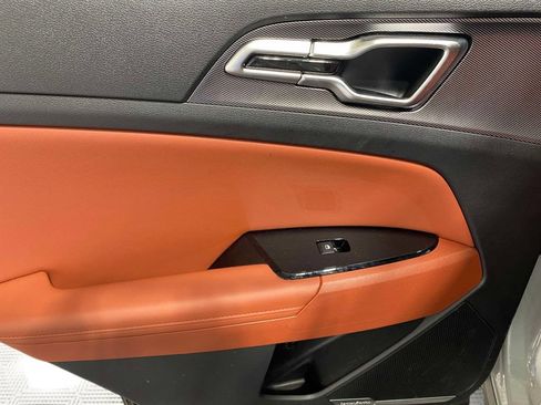 New 2025 Kia Sportage SX AWD/4WD image 13