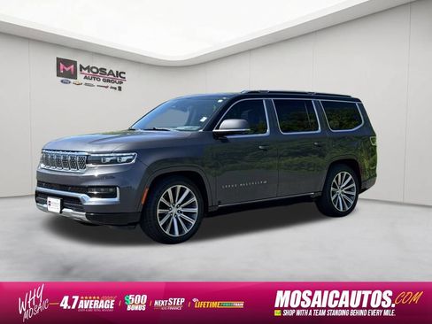 Used 2022 Jeep Grand Wagoneer Series II AWD/4WD image 3