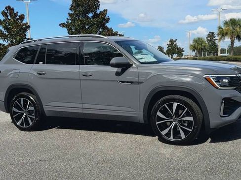 New 2026 Volkswagen Atlas SEL Premium R-Line image 2