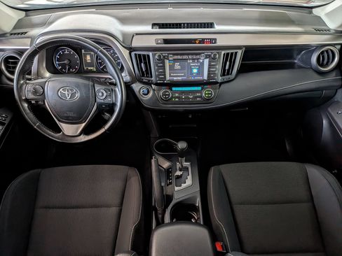 Certified 2018 Toyota RAV4 XLE FWD image 28