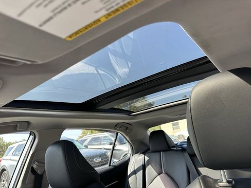 Used 2023 Toyota Camry XSE image 7