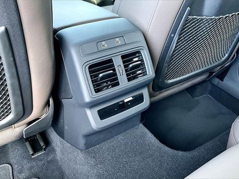 Used 2025 Audi Q5 Premium Plus w/ Premium Plus image 25