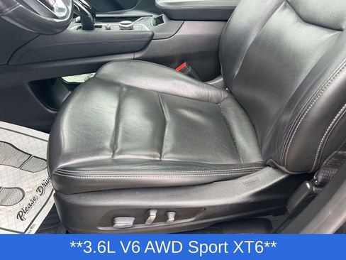 Used 2020 Cadillac XT6 Sport image 25