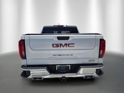 Used 2023 GMC Sierra 1500 SLT w/ SLT Premium Plus Package AWD/4WD image 4