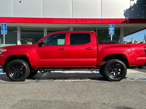Used 2023 Toyota Tacoma SR AWD/4WD image 6