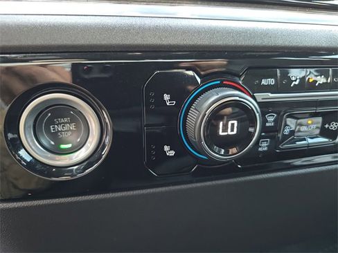 Certified 2024 Chevrolet Silverado 1500 LT image 22