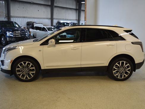 Used 2021 Cadillac XT5 Sportv w/ Platinum Package AWD/4WD image 6