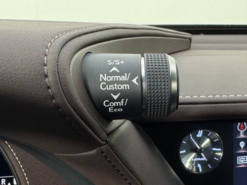 Used 2018 Lexus LS 500 AWD w/ Luxury Package image 25