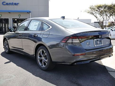 New 2026 Honda Accord EX-L image 8