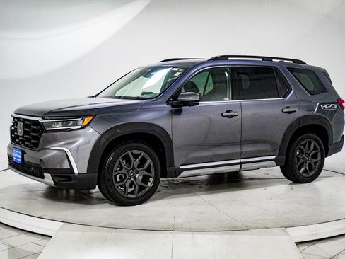 Used 2023 Honda Pilot Elite image 4