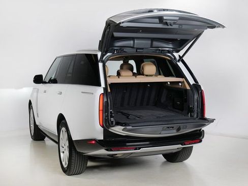 Used 2023 Land Rover Range Rover SE AWD/4WD image 31