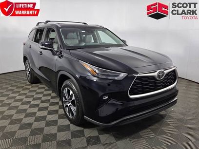 Used 2023 Toyota Highlander XLE
