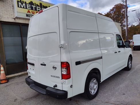 Used 2020 Nissan NV 2500 SV w/ Navigation Package image 8
