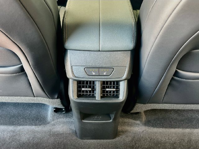 New 2027 GMC Terrain AT4 w/ Convenience Package III AWD/4WD image 18