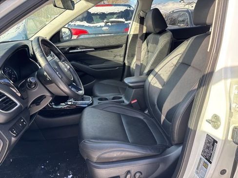 Certified 2021 Kia Seltos SX w/ SX Sunroof Package image 8