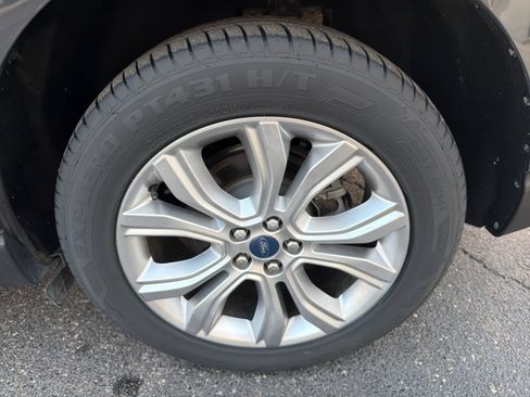 Used 2021 Ford Edge Titanium w/ Cargo Accessory Package FWD image 11