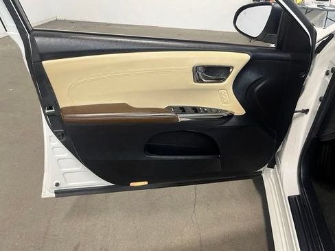 Used 2015 Toyota Avalon XLE Touring FWD image 24