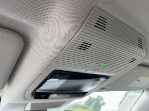 New 2025 Volkswagen Tiguan S image 23