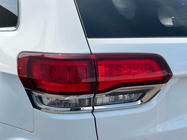 Used 2020 Jeep Grand Cherokee Limited AWD/4WD image 9