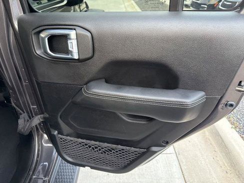 Used 2021 Jeep Wrangler Unlimited Sahara w/ Dual Top Group AWD/4WD image 29