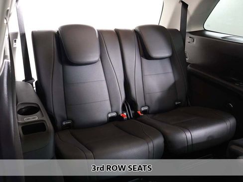 Used 2023 Mercedes-Benz GLS 450 4MATIC w/ AMG Line Exterior image 10