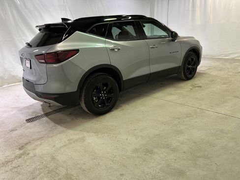 Certified 2023 Chevrolet Blazer LT w/ Convenience Package image 11