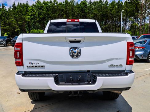Used 2024 RAM 2500 Laramie AWD/4WD image 9