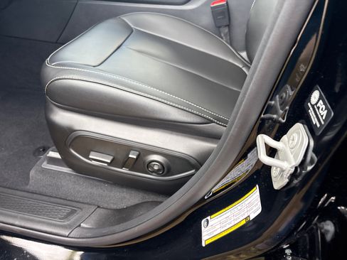 New 2025 Jeep Grand Cherokee Limited w/ Trailer Tow Package image 19