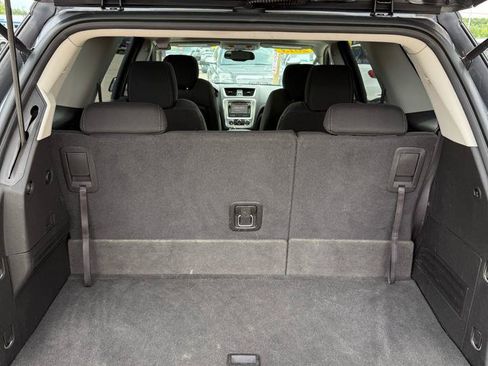 Used 2013 GMC Acadia SLE AWD/4WD image 17