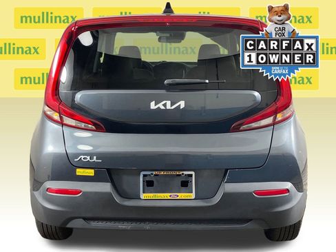 Used 2022 Kia Soul LX w/ Technology Package image 9