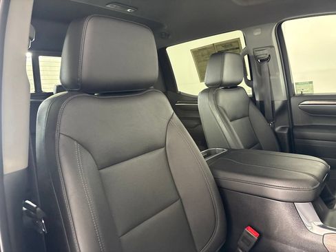 Used 2024 Chevrolet Silverado 1500 LTZ w/ LTZ Convenience Package II AWD/4WD image 30