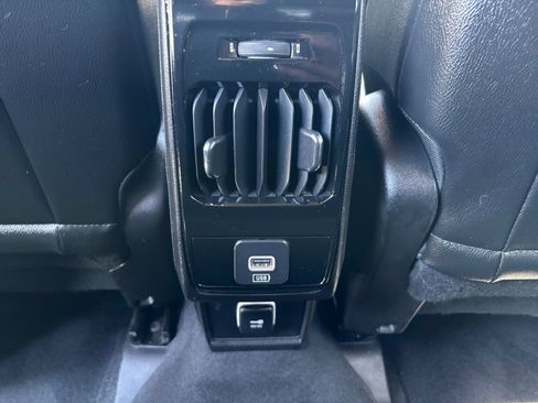 Used 2025 Jeep Compass Limited AWD/4WD image 22