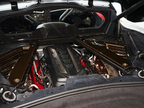 Used 2021 Chevrolet Corvette Stingray Premium Cpe w/ Z51 Performance Package image 31